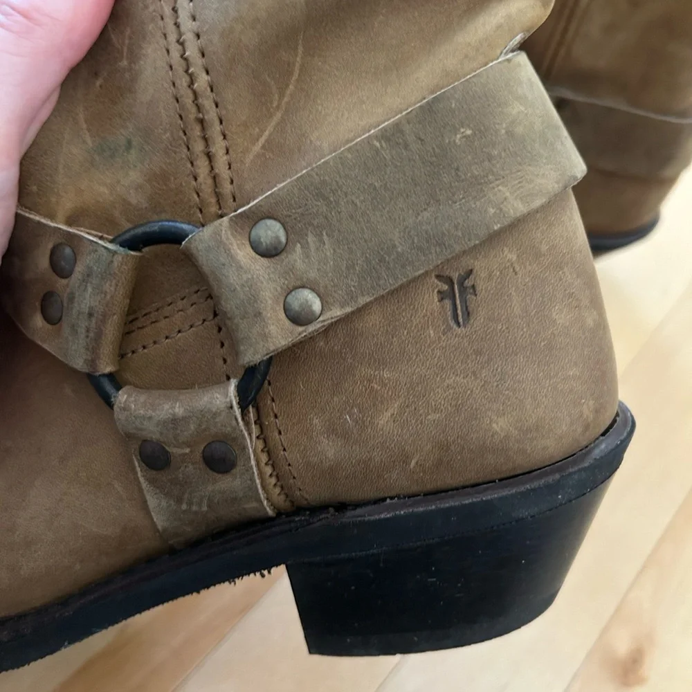 Stylish Brown Frye Motorcycle Boots - Picture 5 of 7